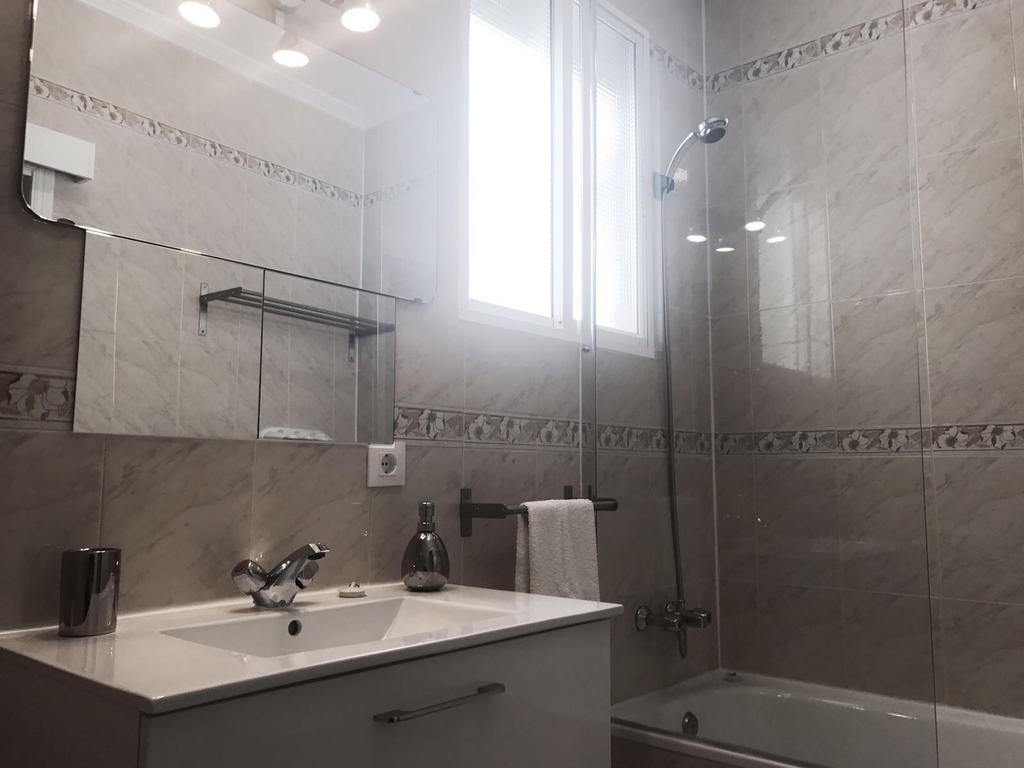 Bromham Apartment Севилья Экстерьер фото