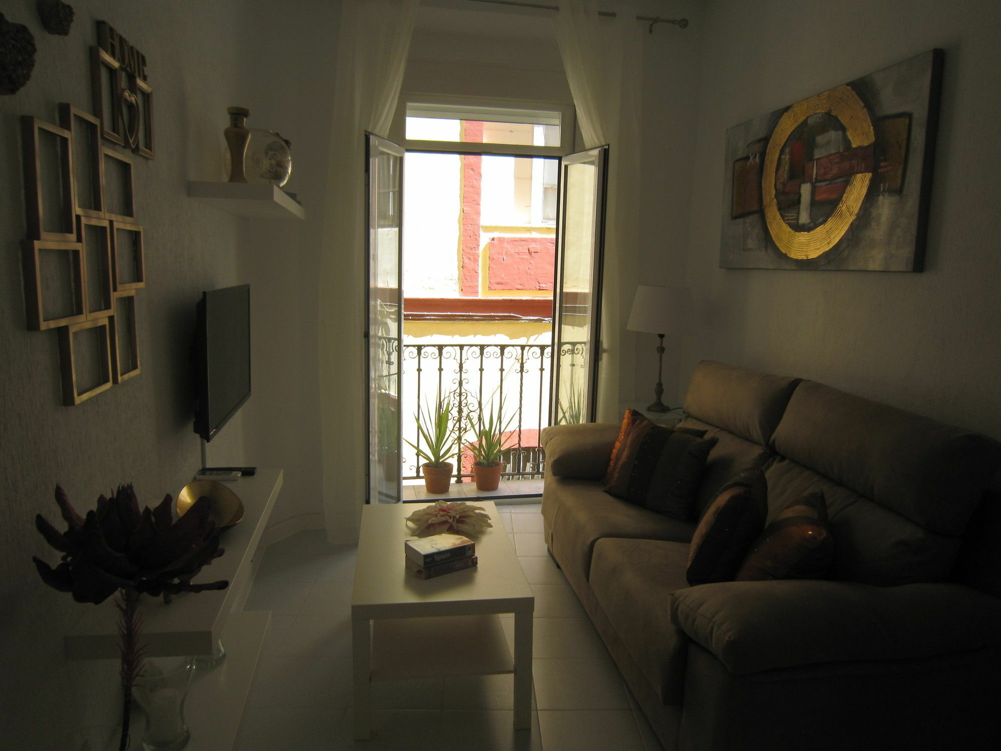 Bromham Apartment Севилья Экстерьер фото